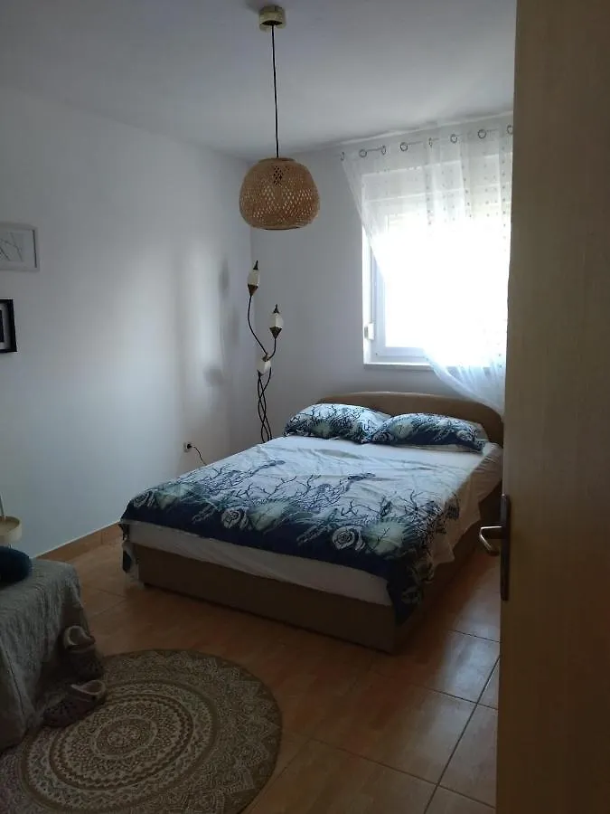 Blueview - Jedinstven Apartman Sa Pogledom Na More Tkon Apartment